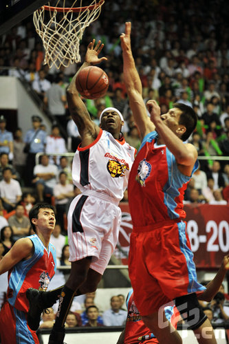 决定比赛走 决定比赛走