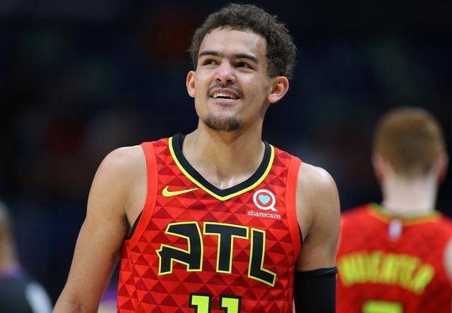 边后卫内收 边后卫内收